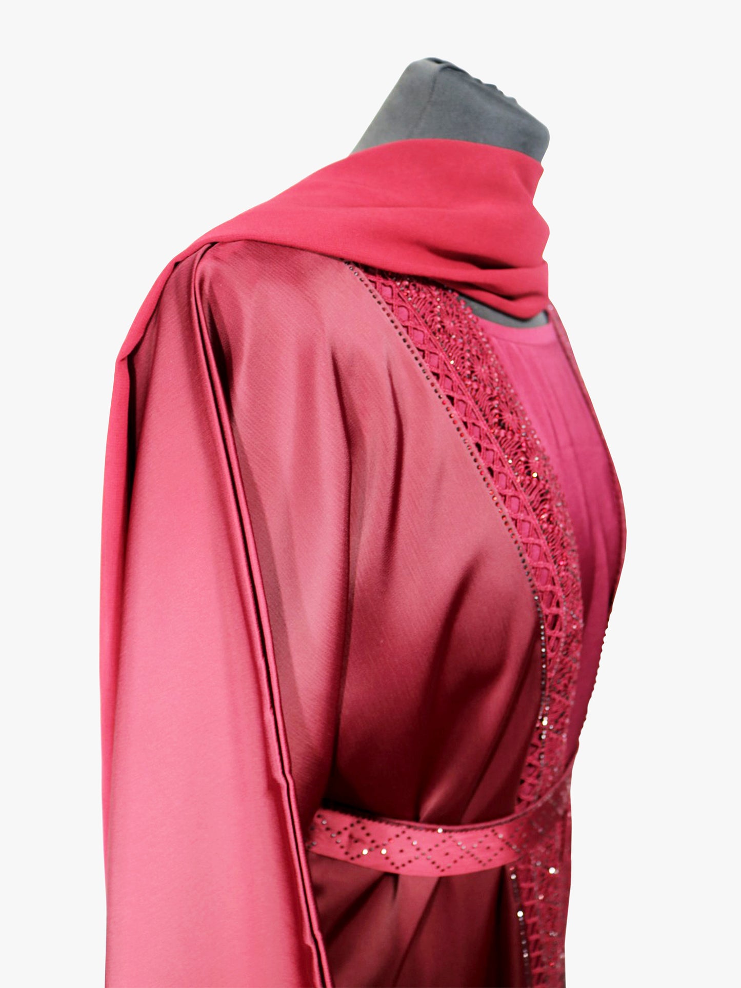 Lux Noire – Crimson Bloom Abaya